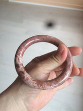 Load image into Gallery viewer, 58.9mm 100% natural Etruscan earth red round cut rose stone (Rhodonite)bangle XY76