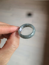 Load image into Gallery viewer, 100% natural type A green/black (青花乌鸡芝麻糊) jadeite jade band ring AE57
