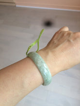 Load image into Gallery viewer, 51-52mm certificated Type A 100% Natural light green/yellow/brown thin Jadeite Jade bangle AZ54