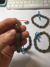 Load image into Gallery viewer, 100% Natural 12x9mm green/yellow olives shape nephrite Jade bead bracelet group HE92