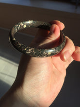 Load image into Gallery viewer, 59.5mm 100% natural black background with white/yellow/red flowers Plum blossom Jade(梅花玉) bangle SY98-6