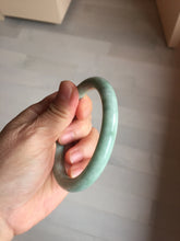 Load image into Gallery viewer, 58.5mm certified Type A 100% Natural light green round cut Jadeite Jade bangle PB264-3255