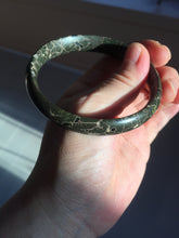 Load image into Gallery viewer, 59.5mm 100% natural black background with white/yellow/red flowers Plum blossom Jade(梅花玉) bangle SY98-7