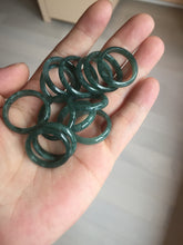 Load image into Gallery viewer, 100% natural type A icy watery light green/blue/gray Guatemala jadeite jade band ring R118
