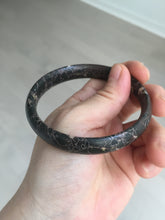 Load image into Gallery viewer, 59.5mm 100% natural black background with white/yellow/red flowers Plum blossom Jade(梅花玉) bangle SY98-6