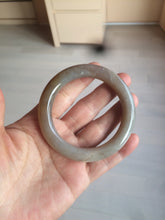 Load image into Gallery viewer, 52.5mm 100% natural beige pink gray round cut Coral Jade (珊瑚玉) bangle SY45