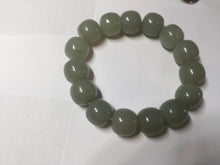 Load image into Gallery viewer, 14x13mm 100% Natural light green/gray vintage style nephrite Jade bead bracelet HF28