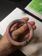 Load image into Gallery viewer, 55.8mm 100% natural pink/black/brown/yellow chubby round cut rose stone (Rhodonite) bangle SY48