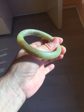 Load image into Gallery viewer, 56mm Certified Type A 100% Natural green yellow/sugar brown flying dandelions nephrite Jade bangle HN53-0479