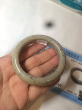 Load image into Gallery viewer, 52.8mm 100% Natural white/beige/gray with floating dandelions nephrite jade bangle HT96