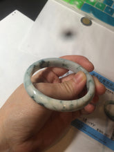 Load image into Gallery viewer, 51.5mm certified 100% natural Type A light green/white with green floating flowers oval jadeite jade bangle AM83-1631