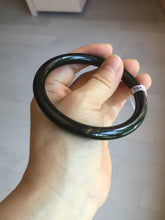 Load image into Gallery viewer, 60.8mm 100% Natural dark green/black meteorite Stellar Night sky slim round cut nephrite bangle HT110-8795