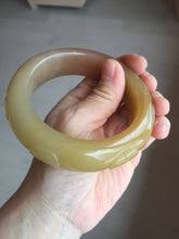 Load image into Gallery viewer, 59.5mm 100% natural red/pink/brown/orange Quartzite (Shetaicui jade) 3D carved Cat/kitten and flowers bangle XY122