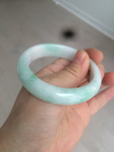 Load image into Gallery viewer, 53mm 100% natural certified sunny green/white(白底青) jadeite jade bangle BK81-5255