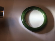 Load image into Gallery viewer, 53.3mm 100% Natural dark green/black round cut nephrite (碧玉) bangle HN98