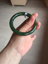Load image into Gallery viewer, 53.3mm 100% Natural dark green/black round cut nephrite (碧玉) bangle HN98