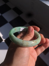 Load image into Gallery viewer, 50.5mm Certified Type A 100% Natural sunny apple green/red Jadeite Jade oval bangle AJ67-0170