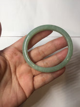 Load image into Gallery viewer, 50.5mm 100% natural type A sunny green apple green oval jadeite bangle AZ155