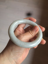 Load image into Gallery viewer, 56.4mm 100% Natural white/beige with floating dandelions chubby round cut nephrite jade bangle HT91