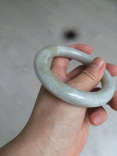 Load image into Gallery viewer, 56.4mm 100% Natural white/beige with floating dandelions chubby round cut nephrite jade bangle HT91