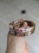 Load image into Gallery viewer, 54.9mm 100% natural pink/black time series(时光系列) rose stone (Rhodonite)square bangle XY83