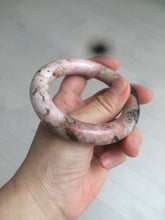 Load image into Gallery viewer, 54.9mm 100% natural red/pink/black chubby round cut rose stone (Rhodonite) bangle XY84