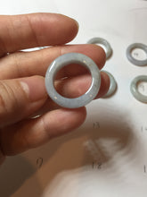 Load image into Gallery viewer, Size 6 1/2 100% natural type A light purple white jadeite band ring group AA110