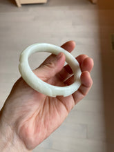 Load image into Gallery viewer, 57.5mm 100% Natural white carved feathers Xiu Jade (Serpentine) bangle SY53