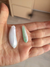 Load image into Gallery viewer, 100% natural type A light purple sunny green blessed melon(福瓜) Jadeite Jade pendant AC83