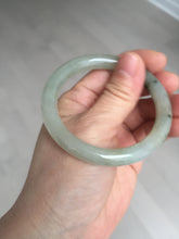 Load image into Gallery viewer, 51.5mm certified 100% natural Type A light green yellow with floating seaweed round cut jadeite jade bangle BM64-6613