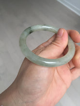 Load image into Gallery viewer, 51.5mm certified 100% natural Type A light green yellow with floating seaweed round cut jadeite jade bangle BM64-6613
