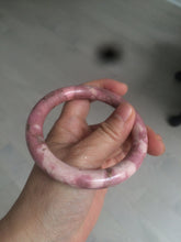 Load image into Gallery viewer, 58mm 100% natural rose pink round cut rose stone (Rhodonite)bangle sy4