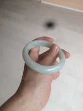 Load image into Gallery viewer, 55.5mm Certified 100% Natural type A light green Jadeite Jade bangle AX84-2843