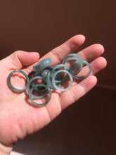 Load image into Gallery viewer, 18.1mm size 8 100% natural type A icy watery green/blue slim style Guatemala jadeite jade band ring group BP75