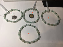 Load image into Gallery viewer, 100% natural type A light green jadeite jade beads bracelet group BQ76