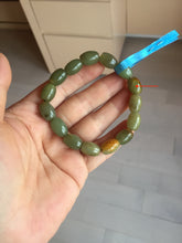 Load image into Gallery viewer, 100% Natural 12x9mm green/yellow olives shape nephrite Jade bead bracelet group HE92