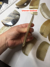Load image into Gallery viewer, 11x5cm 100% Natural black yellow Buffalo Horn Comb big flaws group XY107