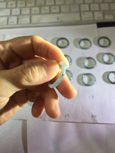 Load image into Gallery viewer, 18.1mm size 8 100% natural type A icy watery green/blue slim style Guatemala jadeite jade band ring group PE81