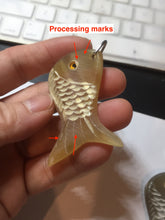 Load image into Gallery viewer, 52x23mm 100% Natural black brown yellow Buffalo Horn 3d carved fish Keychain, pendant, bag hanging group NJ3