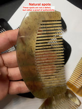 Load image into Gallery viewer, 12.5x4cm 100% Natural black brown yellow Buffalo Horn Rake Comb with Massage Handle (defects) group NJ2
