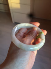 Load image into Gallery viewer, 57.8mm Certified Type A 100% Natural light green/brown Jadeite Jade bangle Z81-5732