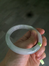 Load image into Gallery viewer, 56.4mm Type A 100% Natural light green Jadeite Jade bangle Q32