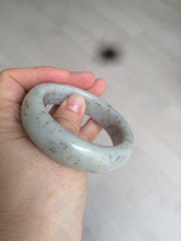 Load image into Gallery viewer, 52.8mm certified 100% Natural beige with black/brown flying dandelions Osmanthus fragrans cake nephrite Jade bangle HT56-5157