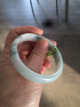 Load image into Gallery viewer, 53.9mm Certified Type A 100% Natural white/purple with green floating flowers Jadeite Jade bangle U71-2697
