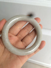 Load image into Gallery viewer, 56.8mm 100% Natural white/beige with floating dandelions chubby round cut nephrite jade bangle HE12