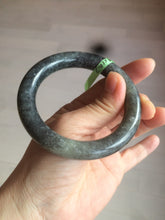 Load image into Gallery viewer, 54.9mm certified 100% Natural black/white nephrite(籽料青花) Sesame paste seed material round cut Jade bangle HF8-5534