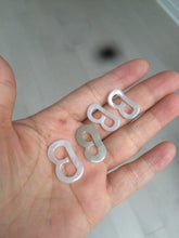 Load image into Gallery viewer, 100% natural icy watery jadeite jade Initial letter B pendant necklace Y123