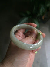 Load image into Gallery viewer, 54.7mm certified 100% natural type yellow/green jadeite jade bangle Z92-8520