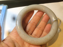 Load image into Gallery viewer, 56.8mm 100% Natural white/beige with floating dandelions chubby round cut nephrite jade bangle HE12