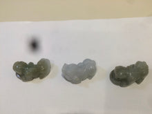 Load image into Gallery viewer, 100% natural type A jadeite jade green/white 3D PiXiu(貔貅) pendant/bracelet AE26